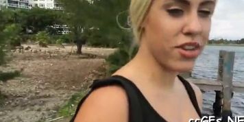 Miniatura de Amateur gal likes to ride