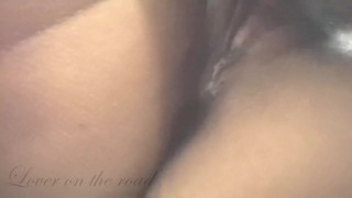 Miniatura de Passionate Amateur Cunnilingus licking MILF pussy for 10 minutes and 2 orgasms - Lover on the road