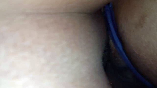 Miniatura de Anal Queen Amateur Gapes Brazilian Cougar's Guts